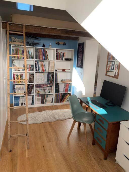 Charmant Studio A Proximite De La Gare Rer A Chatou Extérieur photo